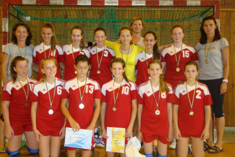 Mladšie žiačky Šale vyhrali turnaj Holiday Cup Zlín 2015